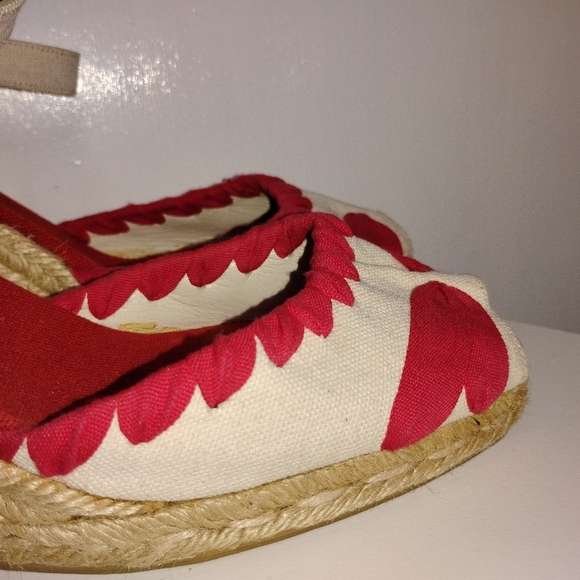 FABULOUS ESPADRILLE WEDGES - Picture 5 of 11